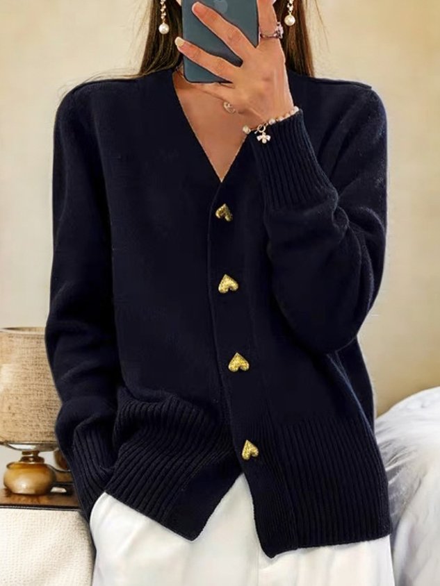 Cardigan Femme Élégant avec Boutons en Forme de Cœur pour un Style Charmant 0