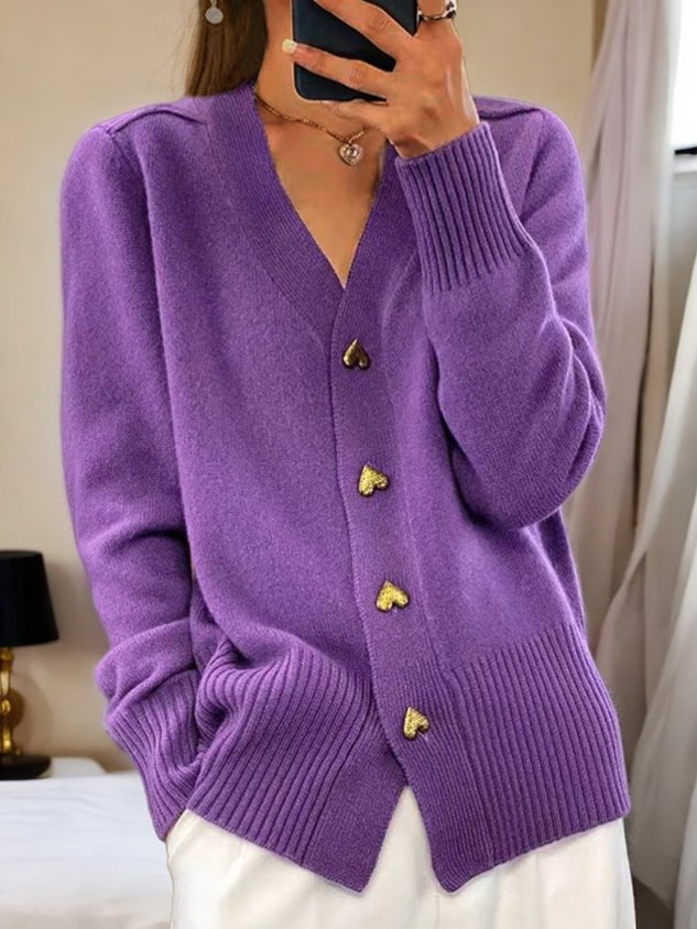 Cardigan Femme Élégant avec Boutons en Forme de Cœur pour un Style Charmant 3