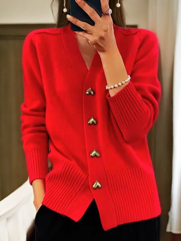 Cardigan Femme Élégant avec Boutons en Forme de Cœur pour un Style Charmant 4