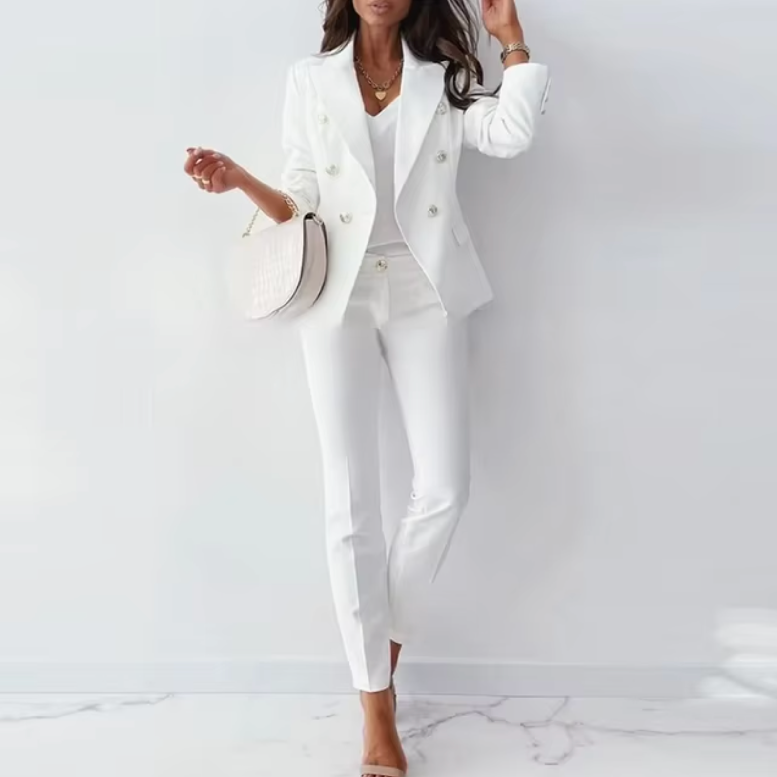 Ensemble Tailleur Femme Chic à Double Boutonnage pour un Style Élégant 1