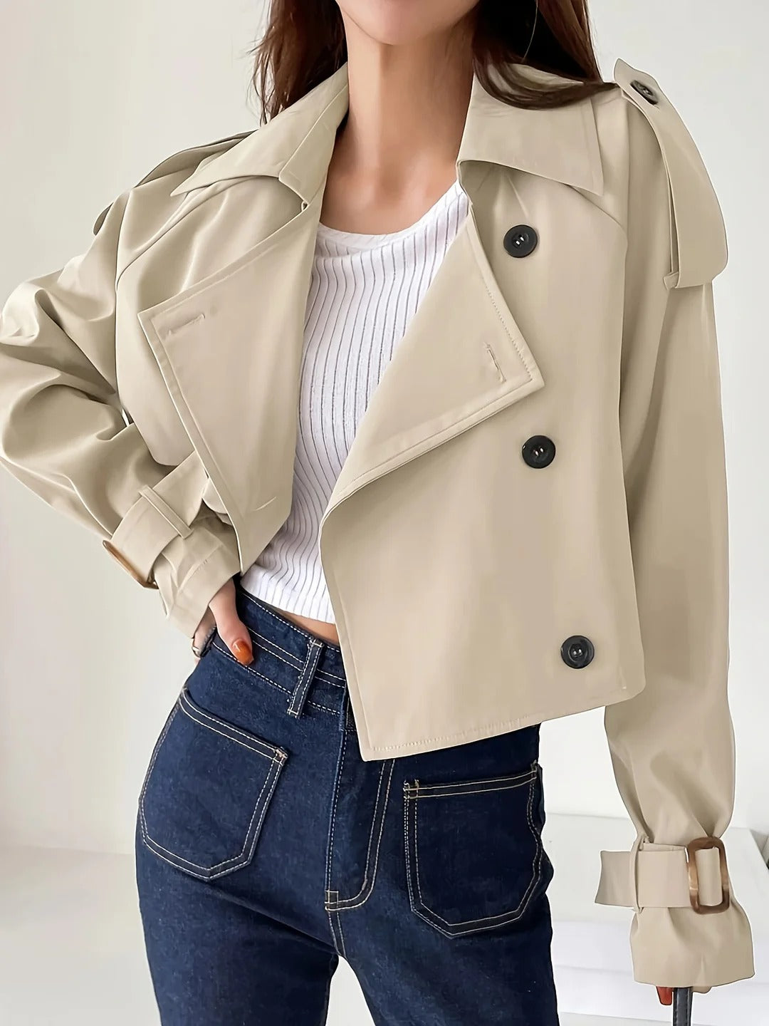 Manteau Trench Court Chic et Polyvalent pour un Style Quotidien 2