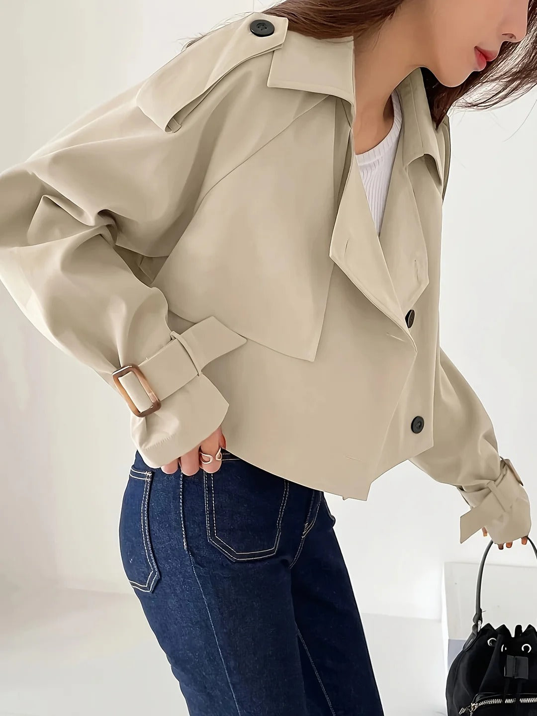 Manteau Trench Court Chic et Polyvalent pour un Style Quotidien 3