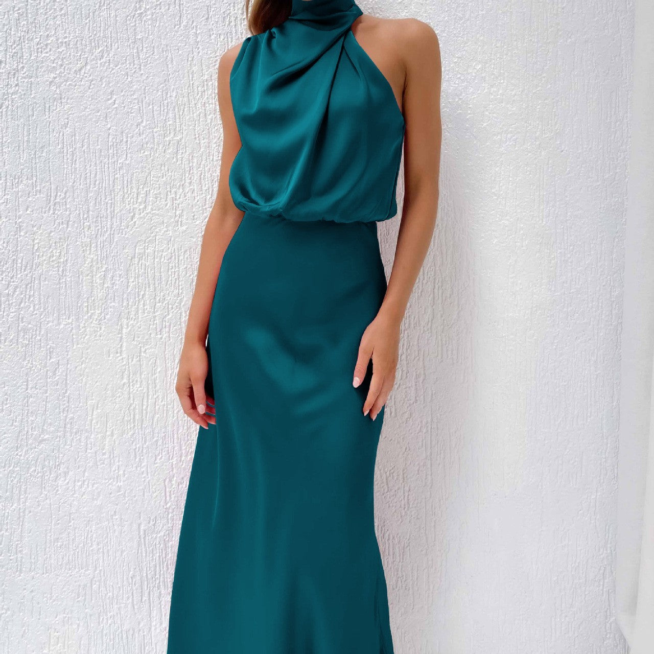 Robe Longue Femme Élégante au Col Haut pour un Style Chic 12