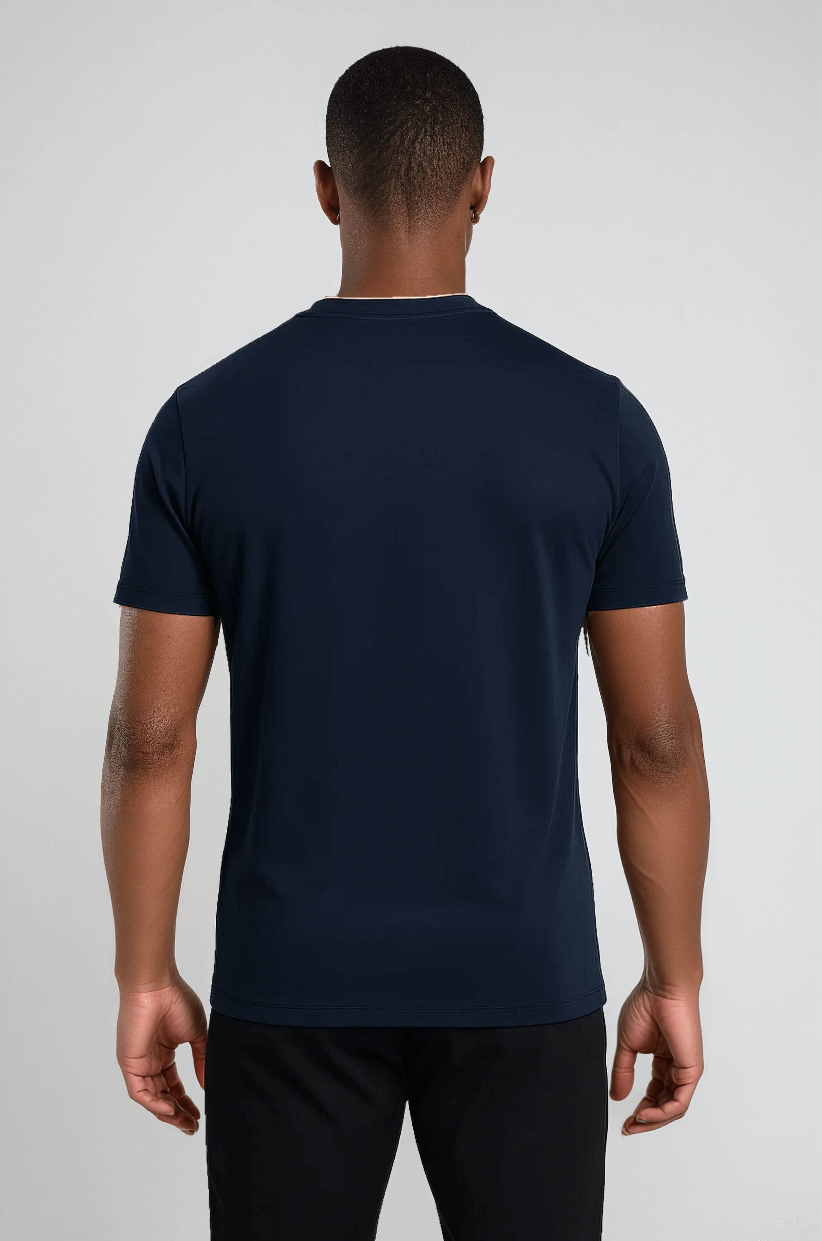 Tee Shirt Homme Slim Fit Élégant en Marine Bleu - Confort et Style 1
