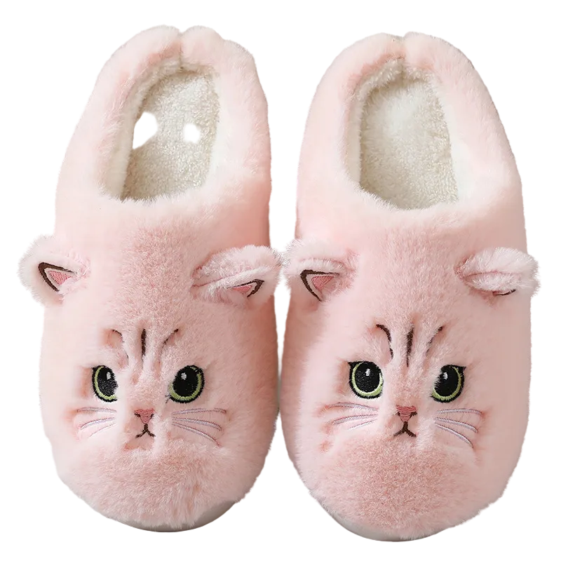Chaussons femme Irene rose doux, en forme de tête de chat avec des oreilles et des yeux brodés, doublure en fourrure chaude pour un confort optimal, parfaits pour une touche tendance et cosy à la maison.