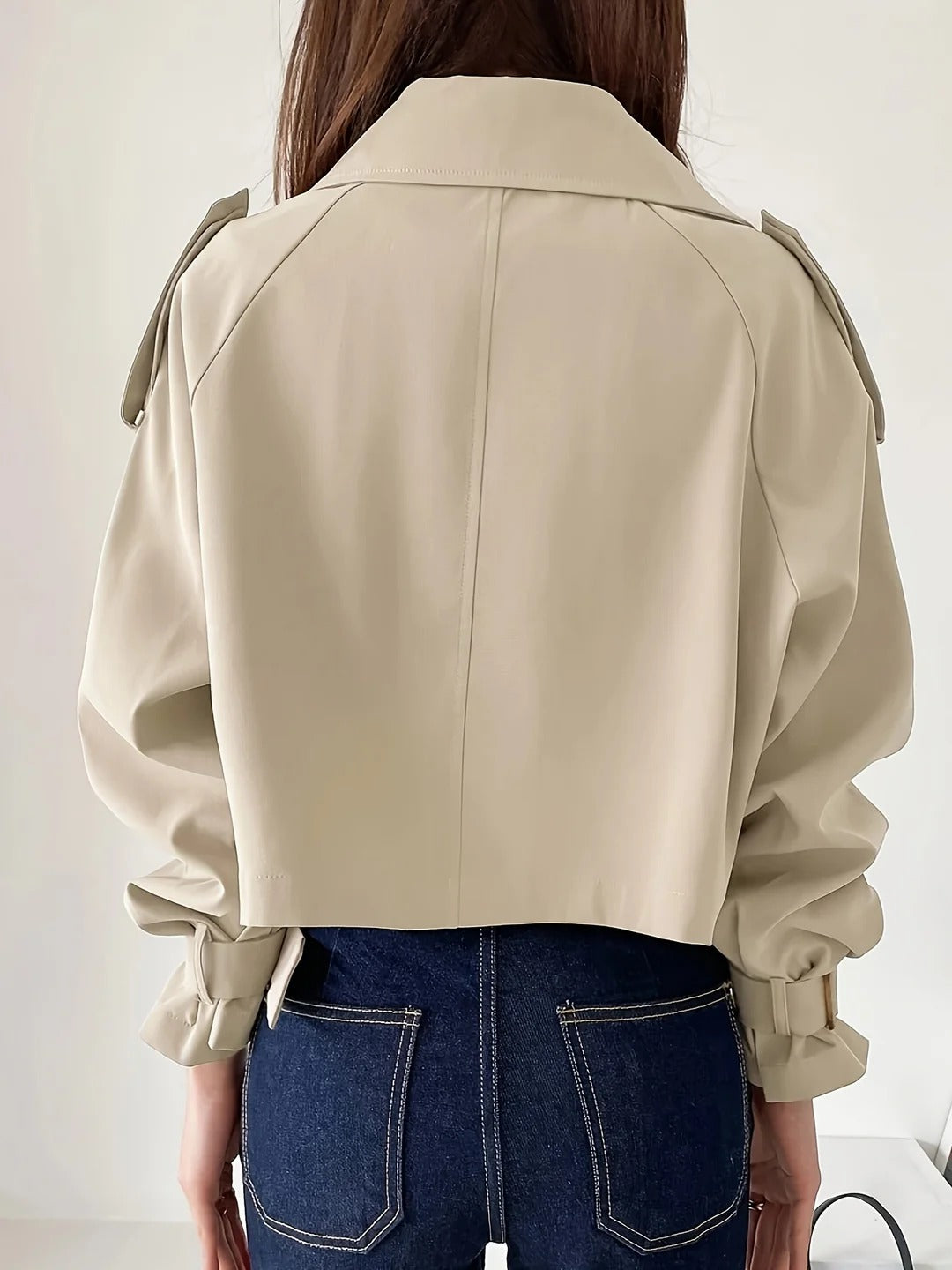 Manteau Trench Court Chic et Polyvalent pour un Style Quotidien 1