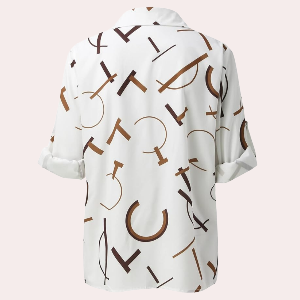 Chemisier Opal pour femme, vue de dos, élégant et confortable, coloris blanc avec imprimé graphique marron, coupe fluide à manches courtes, idéal pour un style chic et moderne.