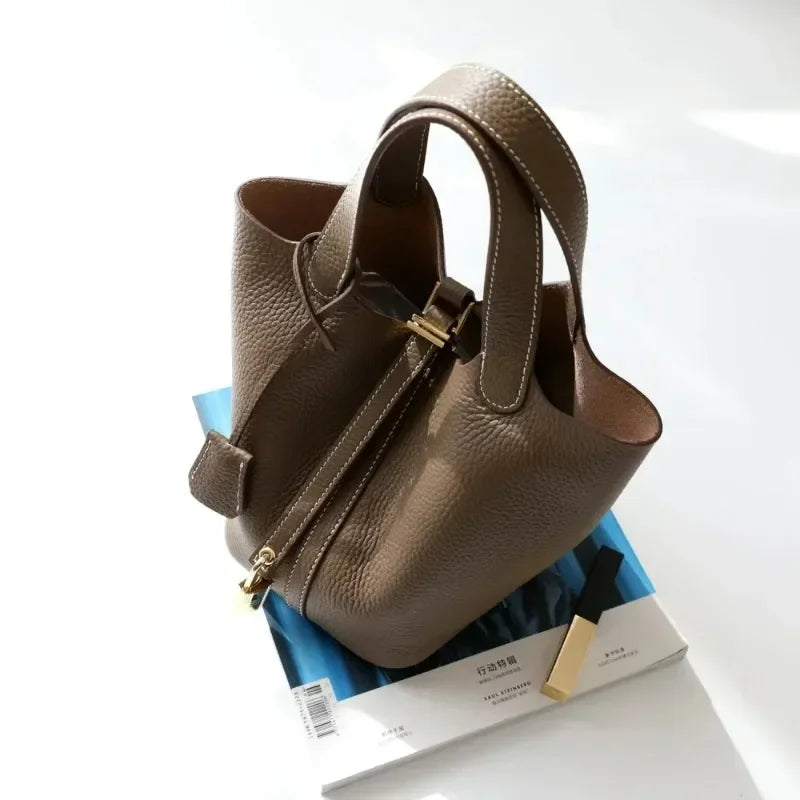 Sac à Main Femme en Cuir de Luxe avec Compartiments Organisés – Élégant et Pratique 14x18x19 cm 6