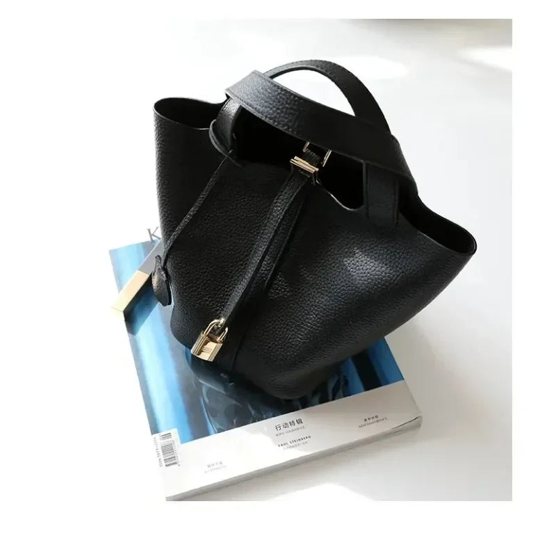 Sac à Main Femme en Cuir de Luxe avec Compartiments Organisés – Élégant et Pratique 14x18x19 cm 7