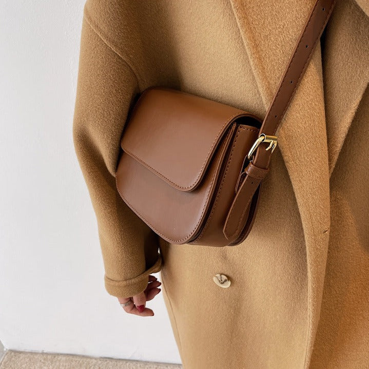 Sac en Cuir Femme Élégant Fait Main – Accessoire Chic Durable pour Toutes Occasions 1