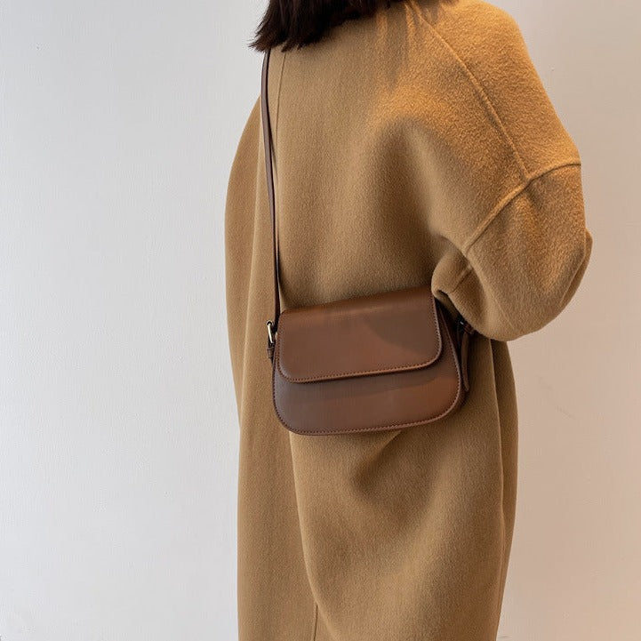 Sac en Cuir Femme Élégant Fait Main – Accessoire Chic Durable pour Toutes Occasions 2