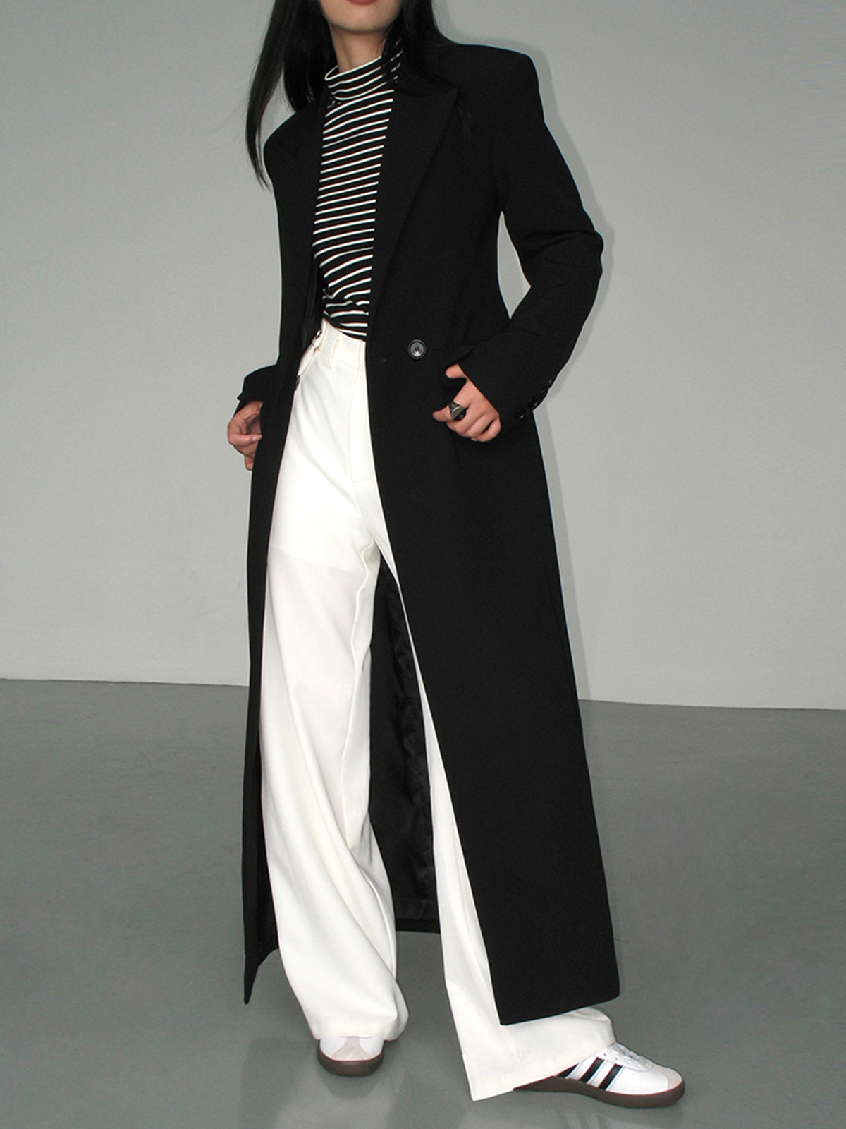 Trench Long Femme Élégant au Style Intemporel 0