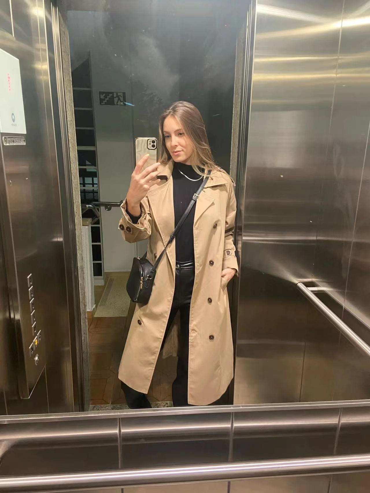 Trenchcoat Femme Oversized en Windbreaker Double Boutonnage – Élégance et Confort pour Toutes Occasions 4
