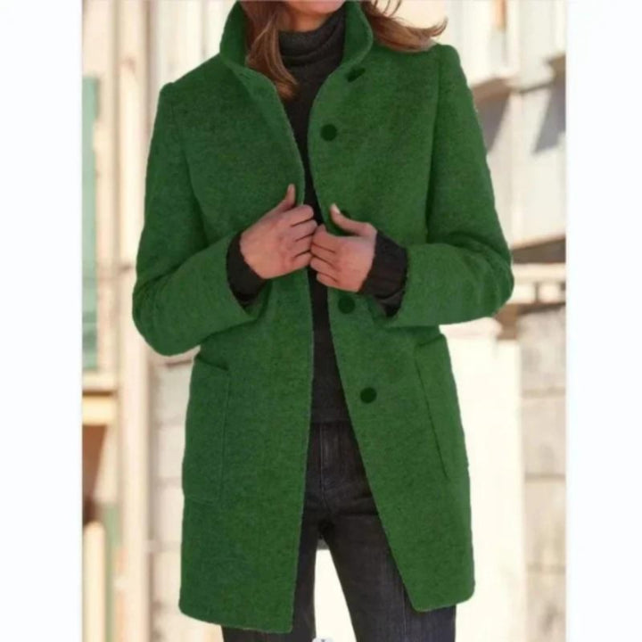 Manteau femme cintré à col droit