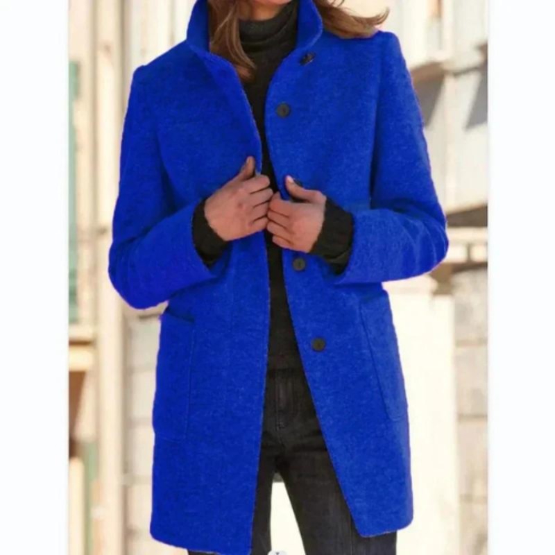Manteau femme cintré à col droit
